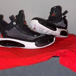 Jordan 34 red and black orbits